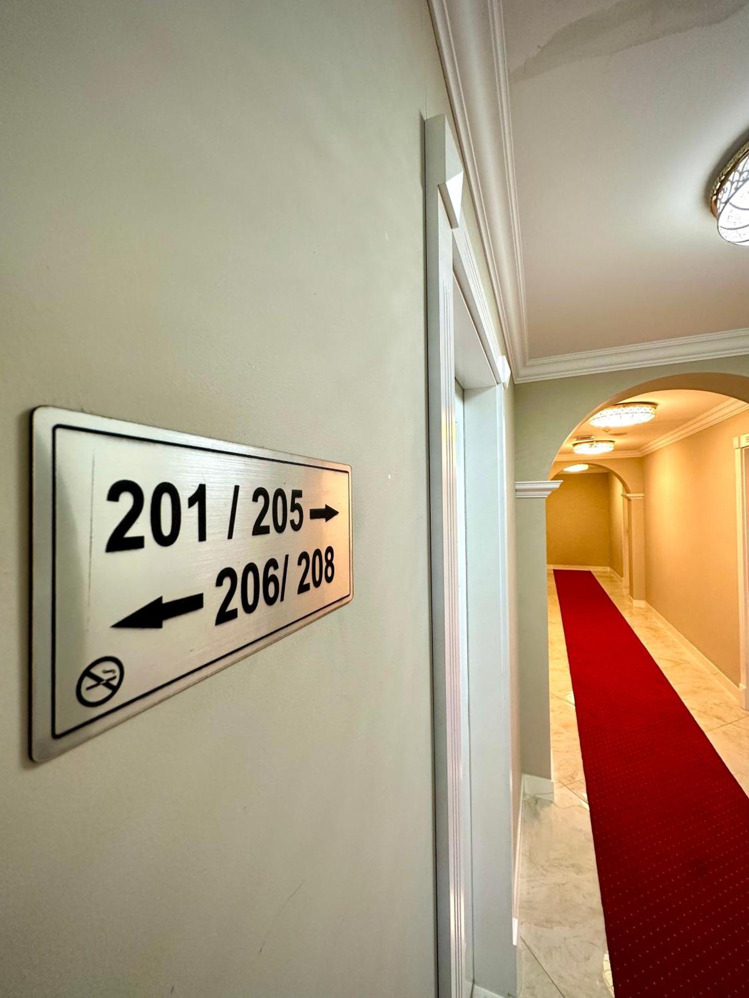 Hotel Borea Печ Екстериор снимка