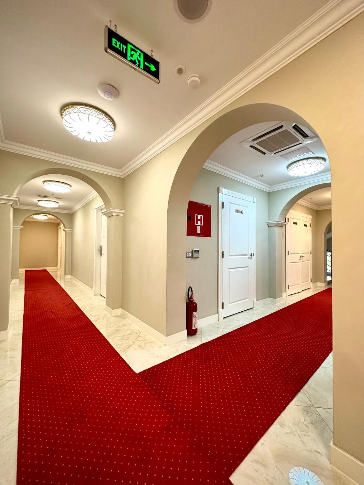Hotel Borea Печ Екстериор снимка