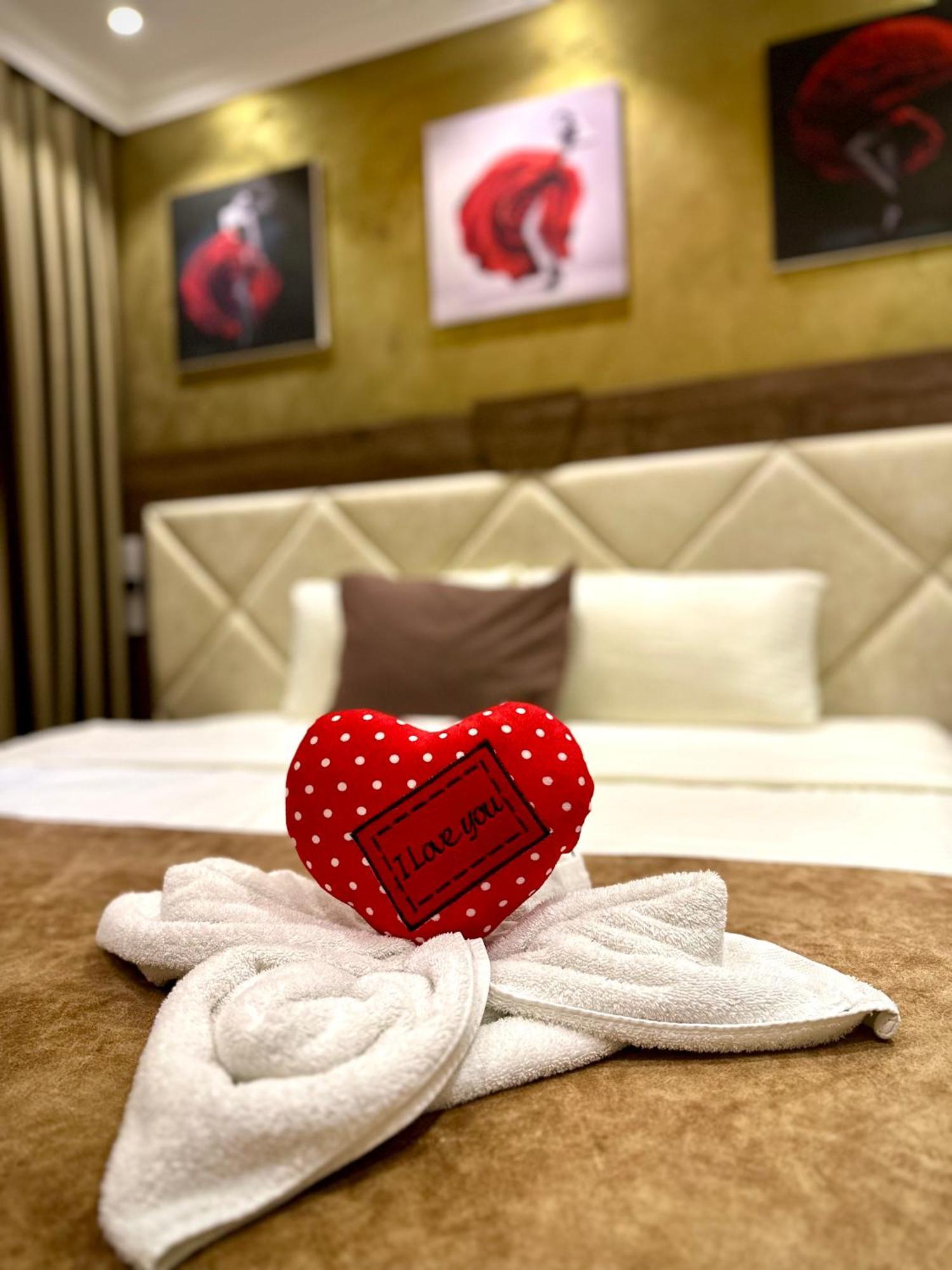 Hotel Borea Печ Екстериор снимка