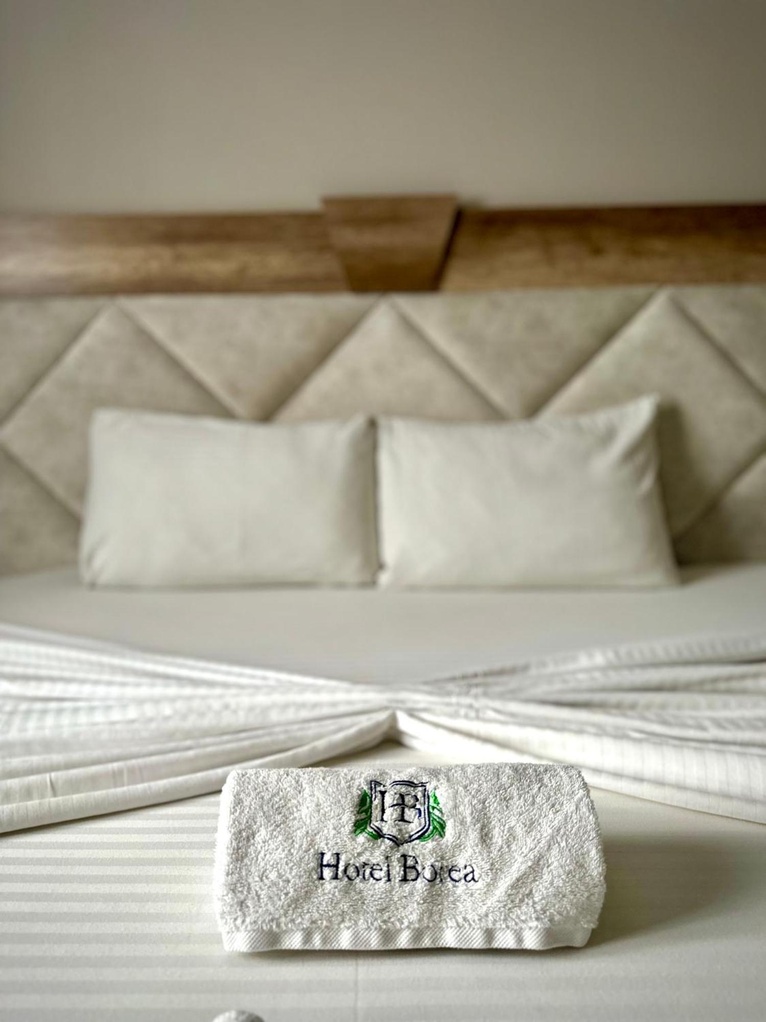 Hotel Borea Печ Екстериор снимка