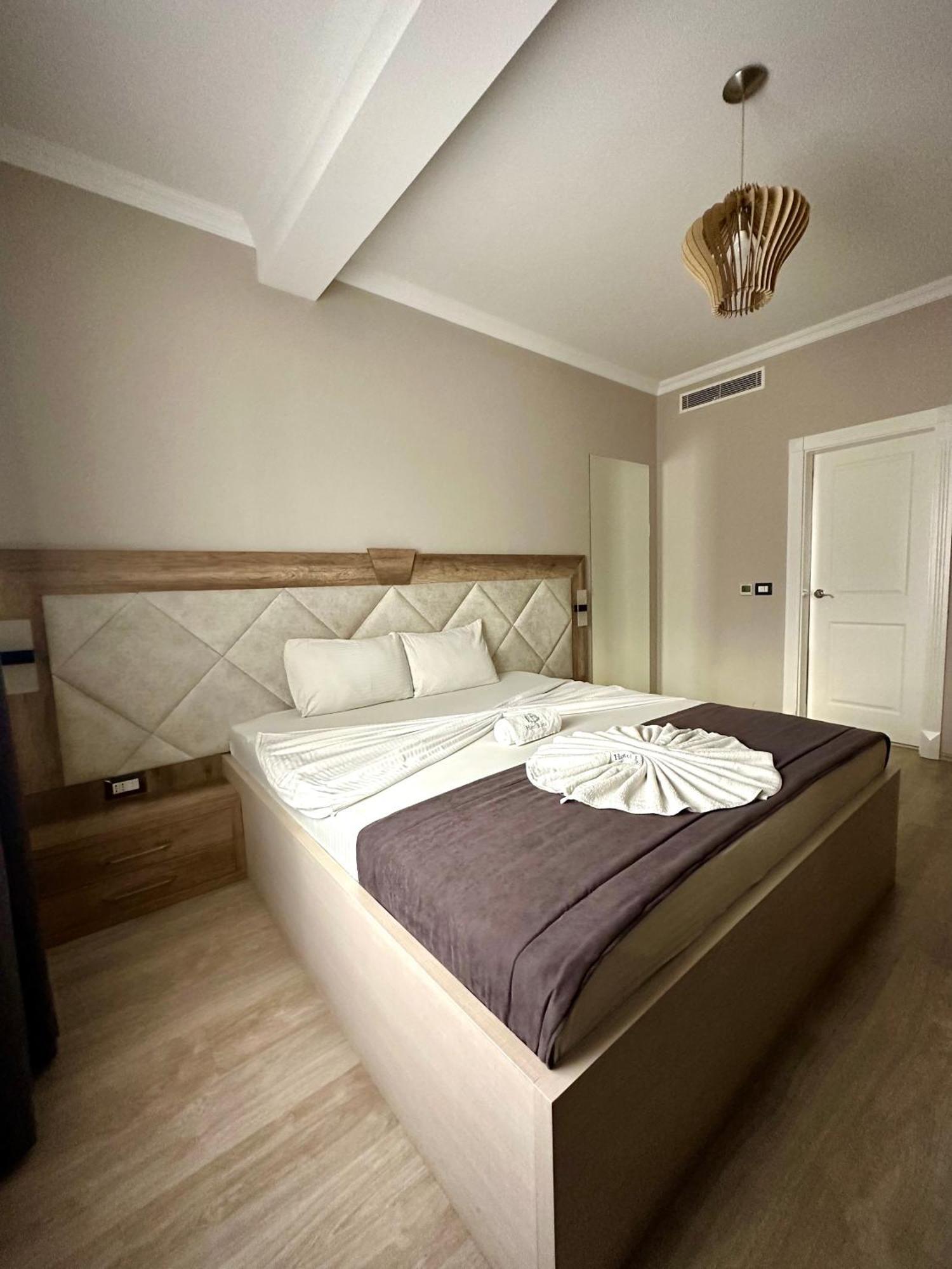 Hotel Borea Печ Екстериор снимка