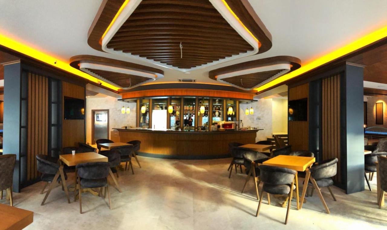 Hotel Borea Печ Екстериор снимка