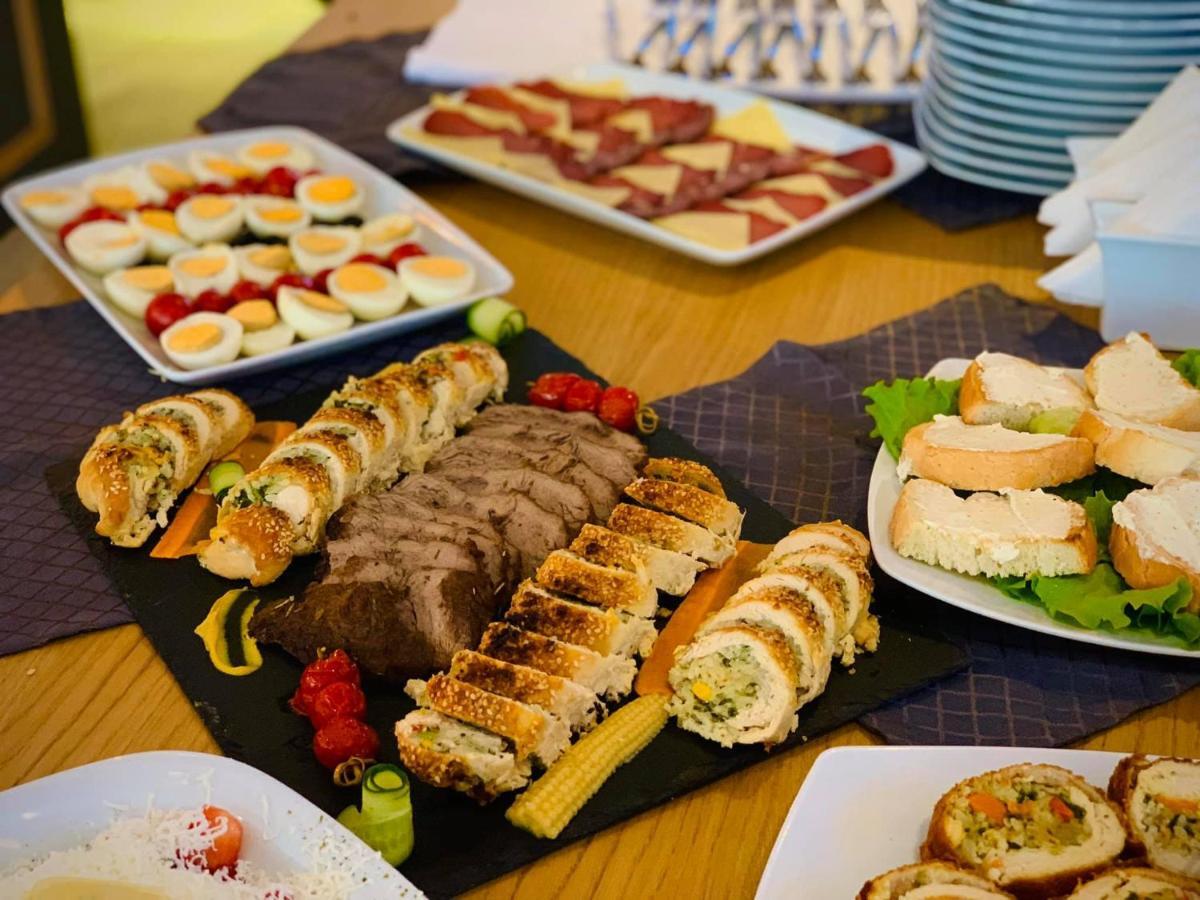 Hotel Borea Печ Екстериор снимка